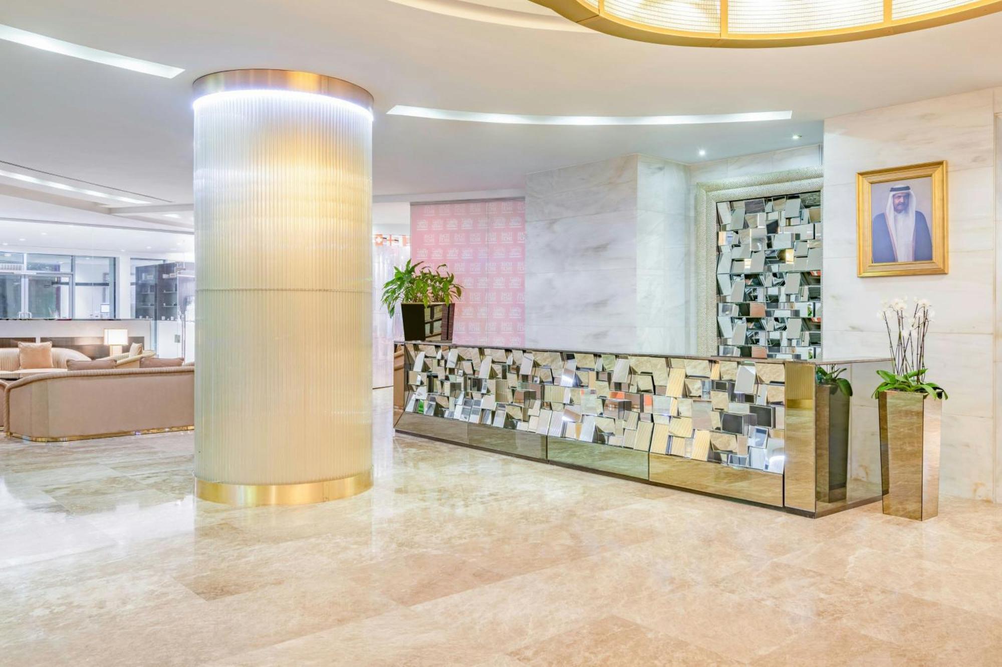 Qabila Westbay Hotel By Marriott Доха Екстериор снимка Lobby